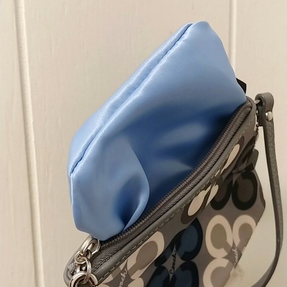 COACH Madison OP Wristlet